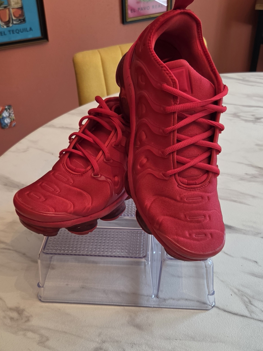 NIKE VAPORMAX PLUS